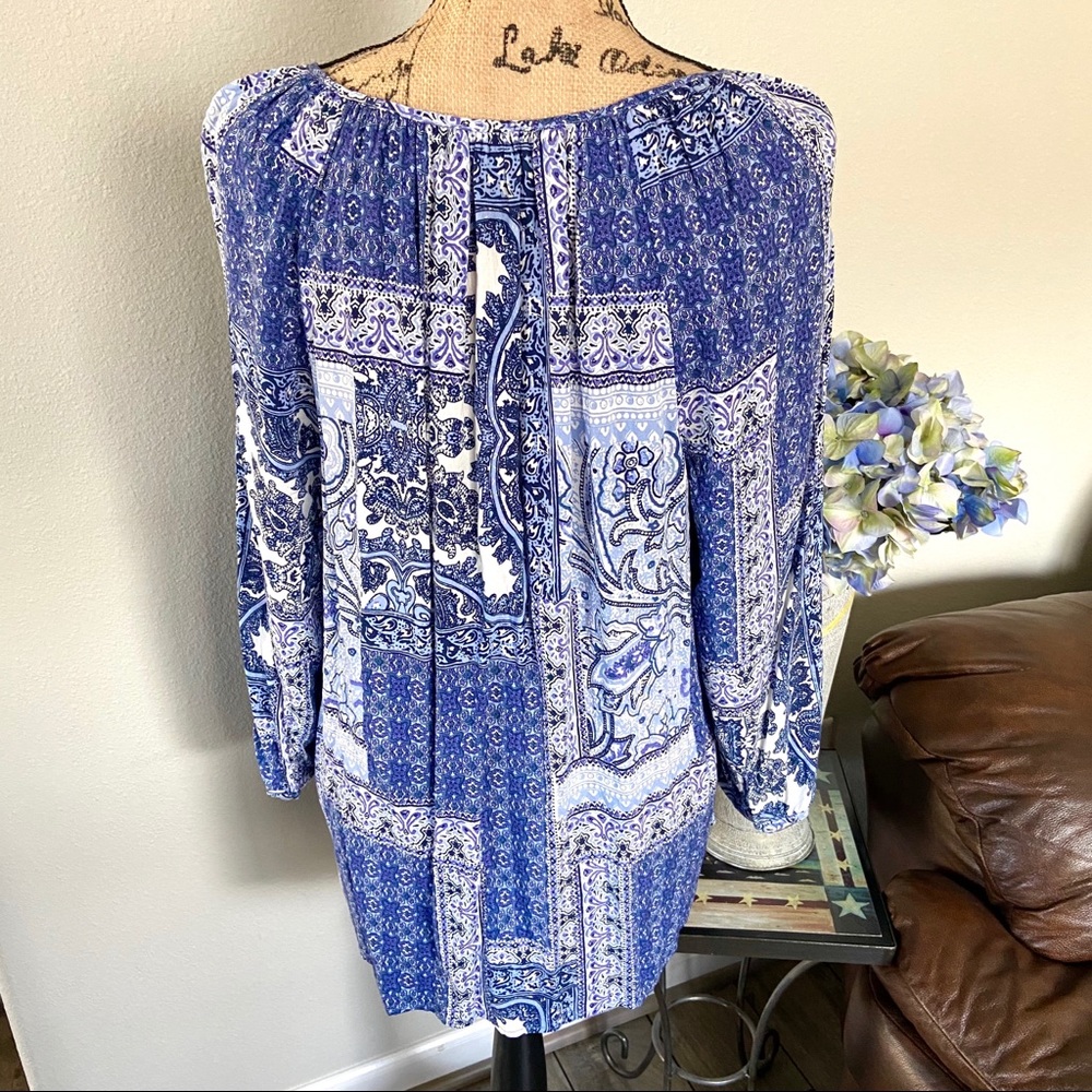 Adrienne Vittadini 3/4 button Sleeve Floral Top - Picture 4 of 10